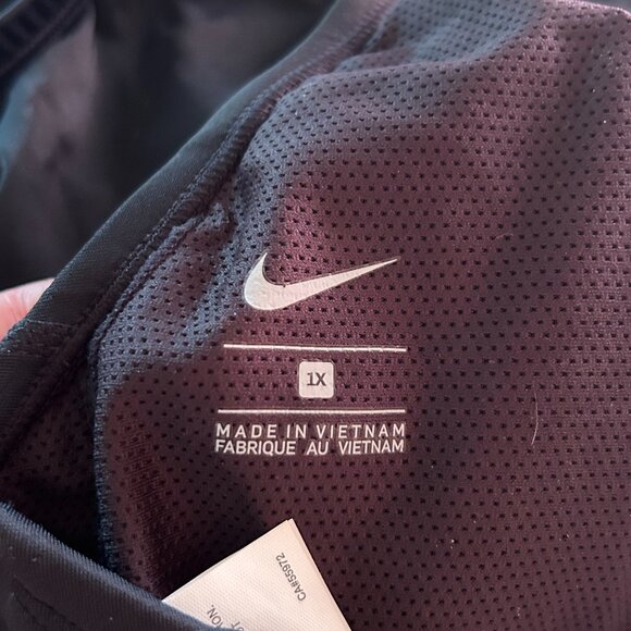 Nike Black Women's One Piece Swimsuit - Picture 7 of 7